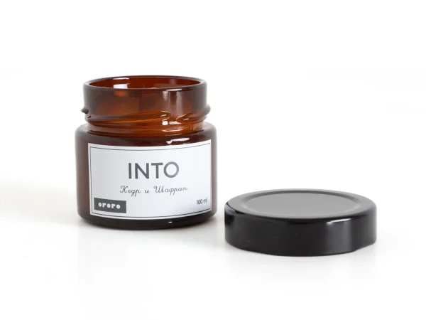 Аромасвеча Into в банке Кедр и шафран 100 мл