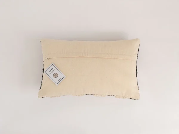 Чехол на подушку Aracelis бежевый, черный — изображение 2