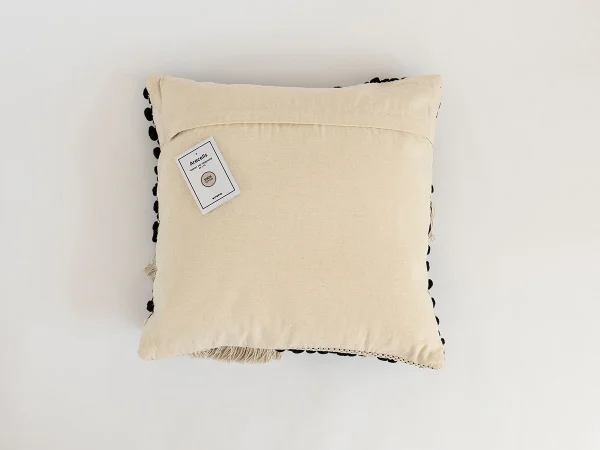 Чехол на подушку Aracelis бежевый, черный — изображение 2