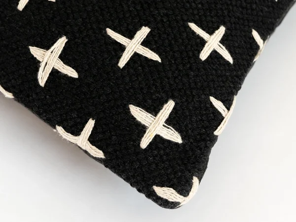 Чехол на подушку Empire 45х45 белый, черный — изображение 5