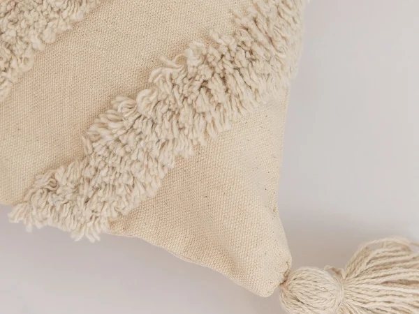 Чехол на подушку Rug бежевый — изображение 4