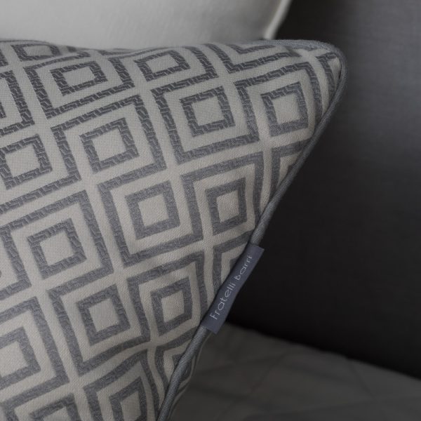 Chiara комплект покрывало с саше и 6 подушками TEXTILE, FRATELLI BARRI — изображение 4