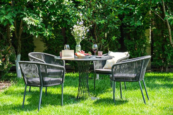 "Диего" обеденная группа на 4 персоны со стульями "Марсель", столешница "серый гранит" — изображение 5