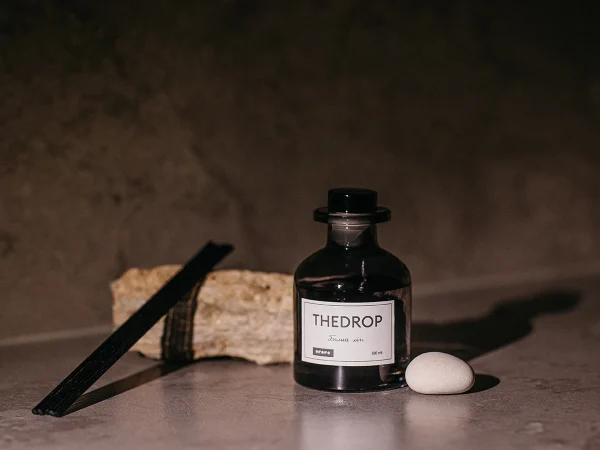 Диффузор THEDROP 100 мл, аромат белый лён черный — изображение 4