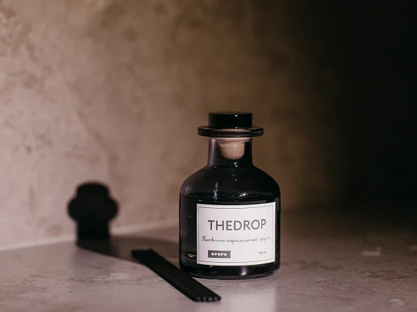 Диффузор THEDROP 150 мл, аромат тыквенно-карамельный хруст черный — изображение 4