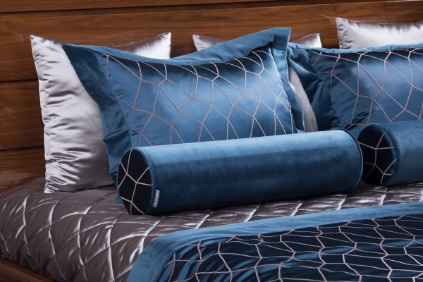 komplekt-pokryvalo-s-sashe-i-7-podushkami-textile-fratelli-barri-4 Комплект покрывало с саше и 7 подушками TEXTILE, FRATELLI BARRI — изображение 5