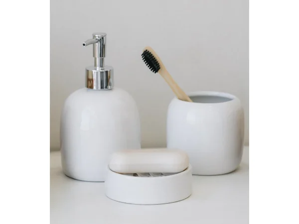 nabor-aksessuarov-dlja-vannoj-monro-3 Набор аксессуаров для ванной Monro белый — изображение 4