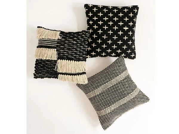 Набор чехлов на подушку бежевый, черный — изображение 3