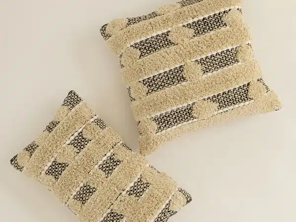 Набор чехлов на подушку Aracelis бежевый, черный — изображение 3
