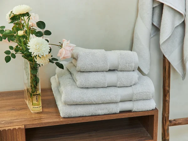 Набор махровых полотенец Rubi 2 шт. светло-серый — изображение 3