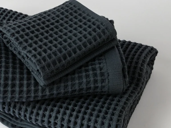 nabor-vafelnyh-polotenec-anda-3-sht-3 Набор вафельных полотенец Anda 3 шт. темно-серый — изображение 4