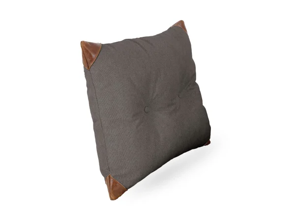 podushka-chesterfield-1 Подушка Chesterfield серый — изображение 2