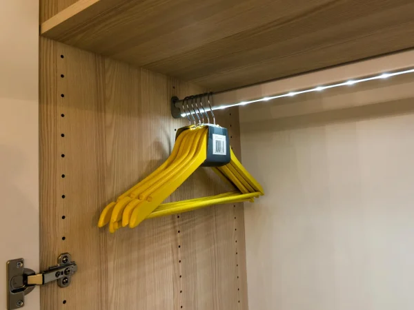 Штанга с подсветкой и датчиком движения, 1162 мм медный — изображение 5