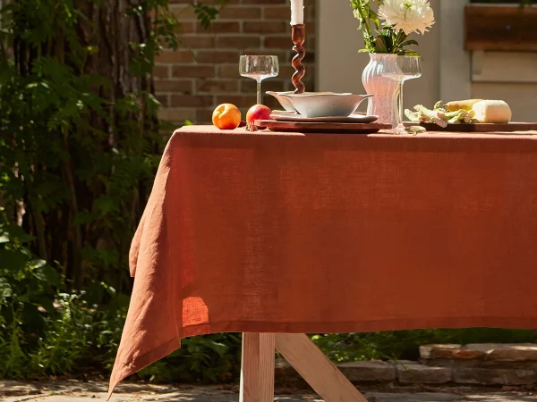 Скатерть льняная Linen collection brown 145х180 см бордовый — изображение 3