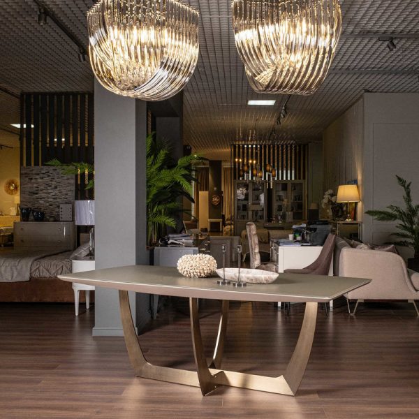 Обеденный стол CONCEPT Обеденный стол CONCEPT