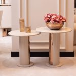 в комплекте 2 столика