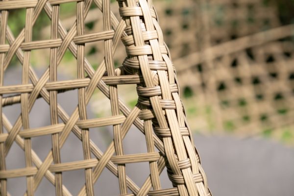 "Флоренция" подвесное кресло-кокон из искусственного ротанга, цвет соломенный с серо-коричневой подушкой — изображение 5