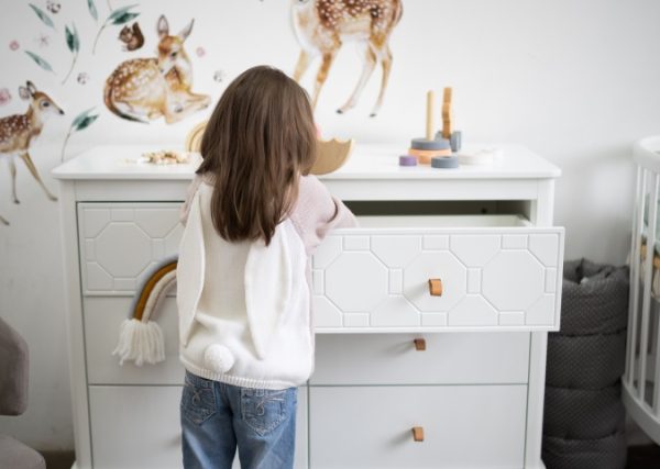 Комод Classic 6 ящиков с фрезеровкой "Геометрия" (белый) — изображение 2