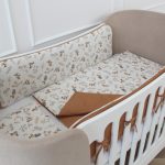 Мягкие бортики для кроватки KIDI soft "Зайчики с грибами" (мокко