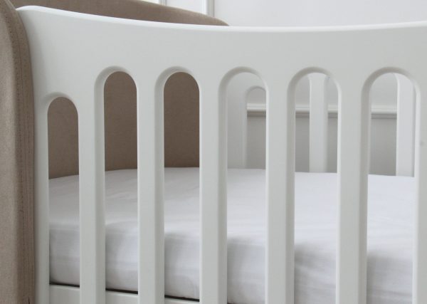 Простынь для кроватки KIDI soft от 0 до 4 лет (белый, сатин) — изображение 4