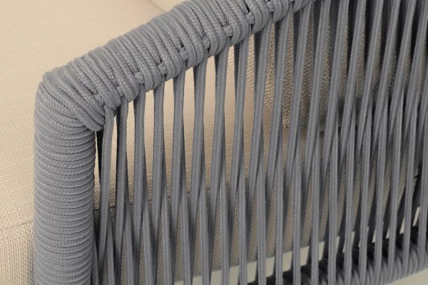 "Верона" кресло плетеное из роупа, каркас алюминий светло-серый (RAL7035) муар, роуп светло-серый круглый, ткань Mossle светло-бежевая — изображение 5