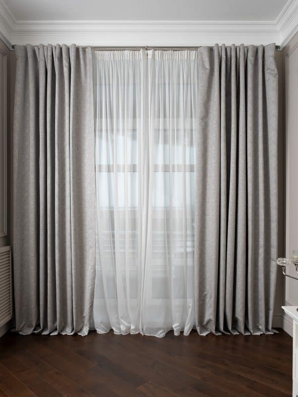 121GD-00005 Портьера Gloss сер 275*260