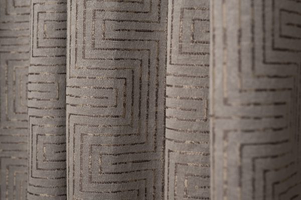 121GD-00005/1 Портьера Gloss сер 275*260 — изображение 2