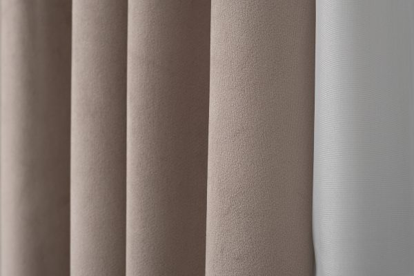 121GD-00011 Портьера Silkу бежевая  димаут 275*260 — изображение 4