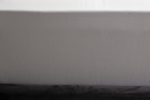 130HB-00046 Простыня на резинке сатин бежевый 160*200*30 — изображение 3