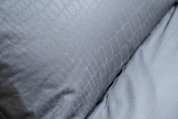 130HB- PC5070-NAV JAC SER Комплект наволочек сатин жаккард Серпенте серый 50*70(2шт) — изображение 2