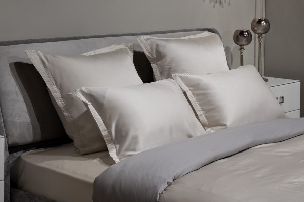 144HF-40411 Комплект наволочек тенсель жемчужный 70*70 (2шт) — изображение 3