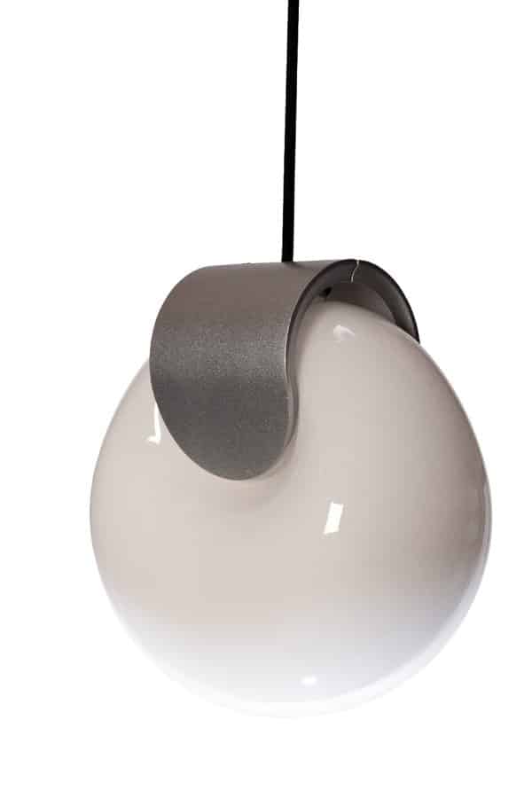 металл цвет серебро