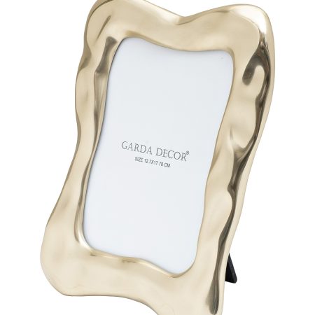 69-21077 Фоторамка декоративная метал. цвет золото 18*2