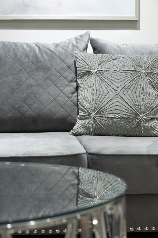 70SW-20306 Подушка с бисером "Лучи" серебро 45*45см — изображение 3