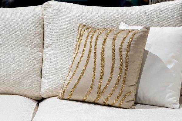 70SW-20328 Подушка с бисером "Волна" бежевая 45*45см — изображение 2