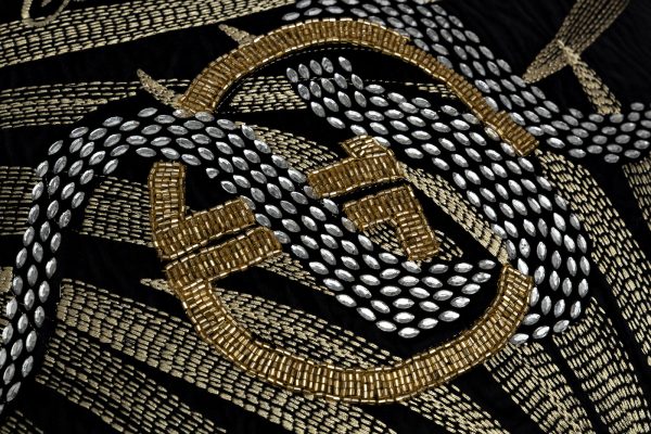 стеклярусом и вышивкой "Тропики " черный 45*45 стеклярусом и вышивкой "Тропики " черный 45*45