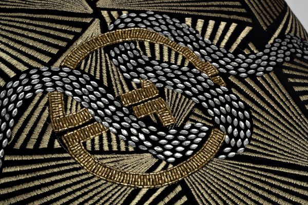 стеклярусом и вышивкой "Антик" черный 45*45