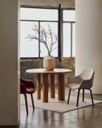 Aleli Стул из белой синели и ножками из ясеня с отделкой под орех — изображение 2