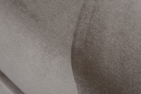 Банкетка Prima на метал опорах бежевая Velvet BEG 40*160*40см — изображение 4