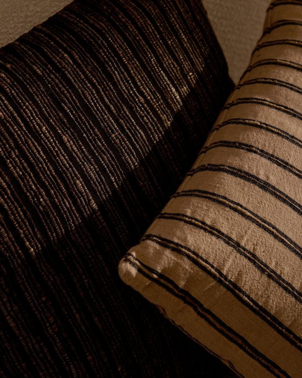 Caliu Чехол для подушки серо-бежевый шелк и хлопок 45 x 45 см — изображение 4