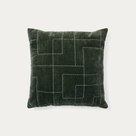 Чехол для подушки Prila из бархатного хлопка зеленого цвета с вышивкой 45 x 45 см