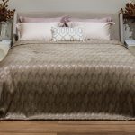 GD-TON05-POKR ZOL Покрывало MODENA золотое 260*260см