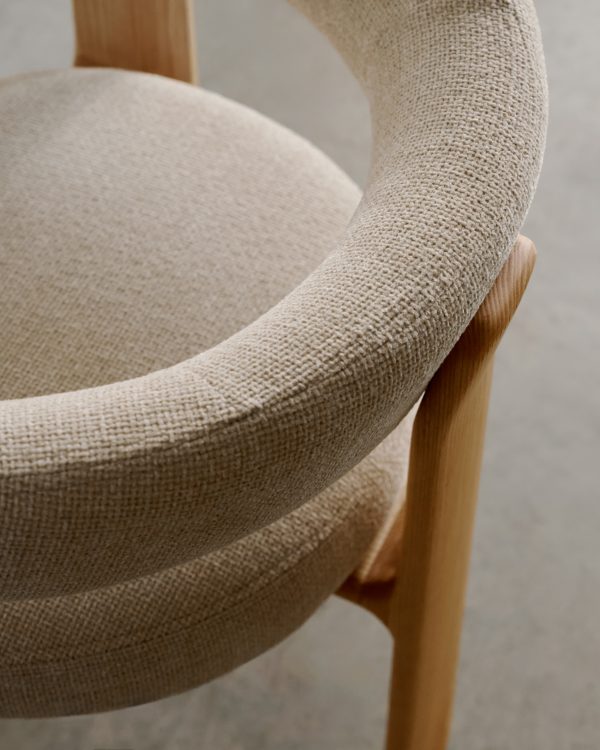 Granite Стул на 3 ножках из бежевого шенилла и массива ясеня в натуральной отделке — изображение 4