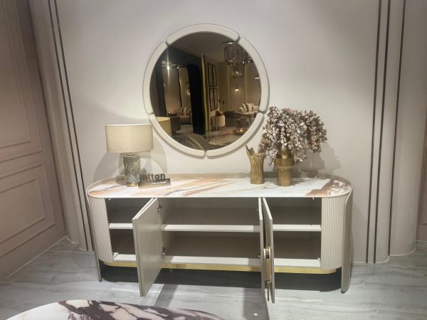 Консоль Хилтон — изображение 3