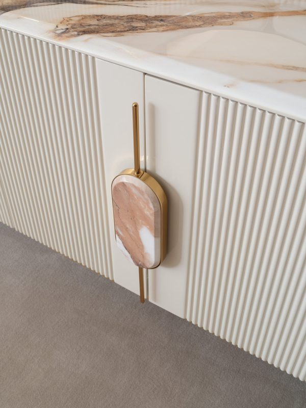 Консоль Хилтон — изображение 5