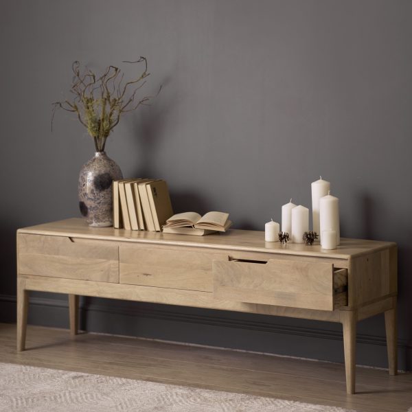 konsol-iz-massiva-solvejg-3-jashhika-2 Консоль из массива, СОЛЬВЕЙГ 3 ящика — изображение 3