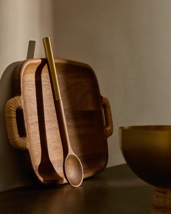 Круглая кухонная лопатка Sataya из 100% древесины акации FSC — изображение 2