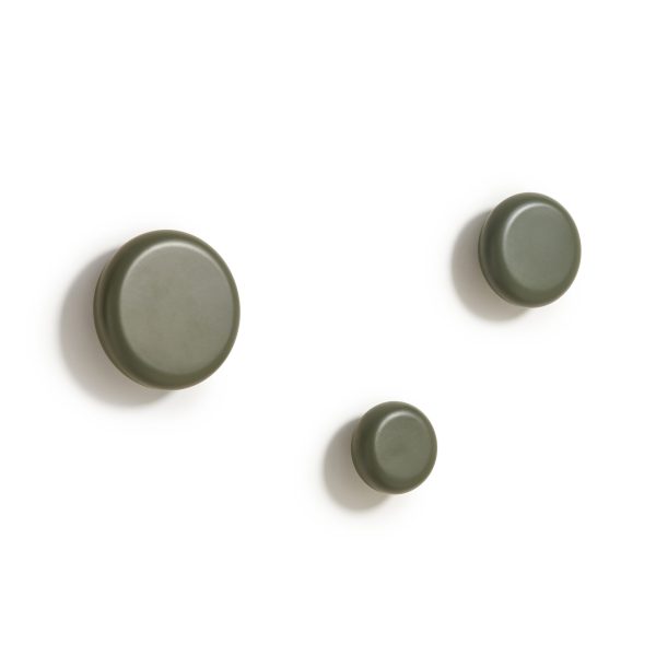 Nadue Набор из 3 настенных крючков из массива бука с зеленой отделкой — изображение 2