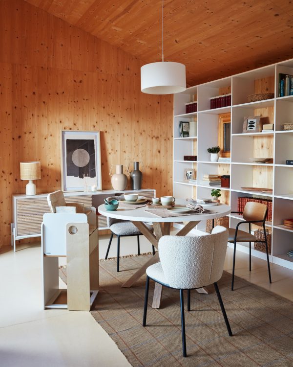 Настольная лампа Erna из белой керамики и бамбука с натуральной отделкой — изображение 2