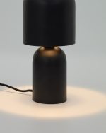 Настольная лампа Monze из черного металла — изображение 4